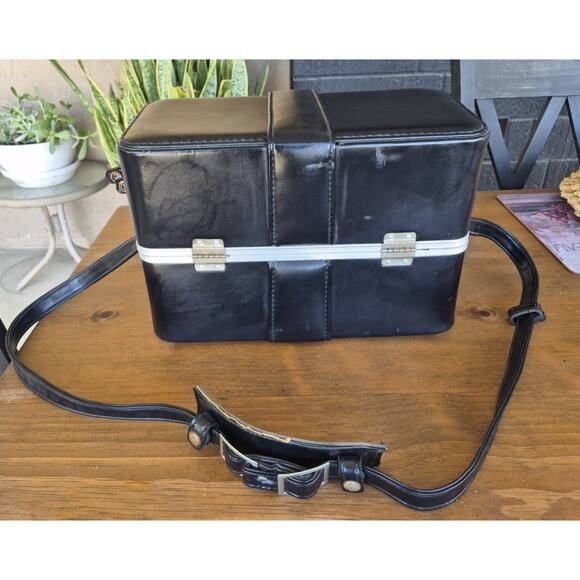 Unbranded Large Black Hard Shell Vintage Leather Camera Case with Shoulder Strap - Picture 4 of 10